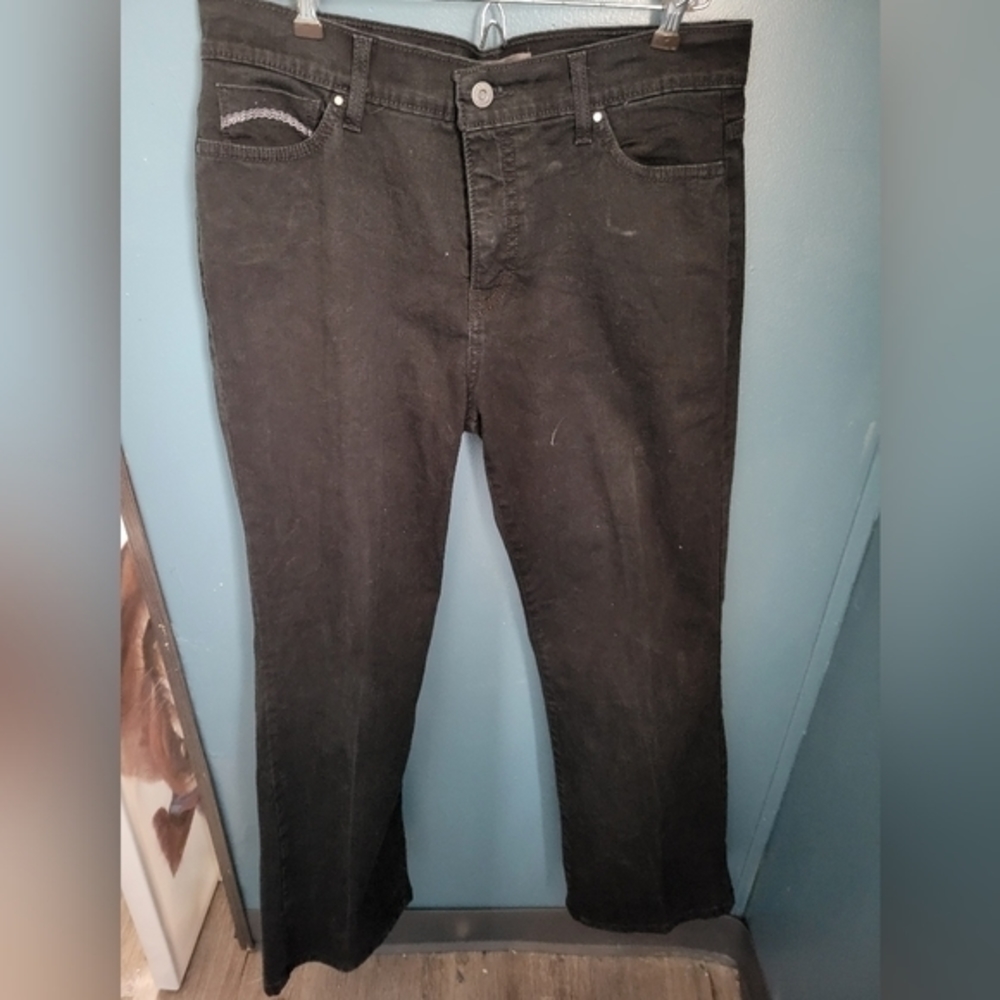 Levi's 512 Bootcut perfectly Slimming black jeans‎ size 12